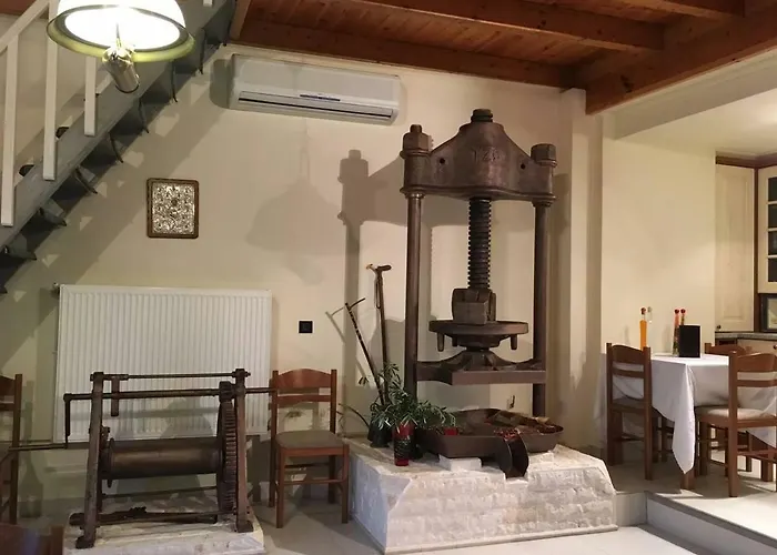 Old Olive House * Kourouklata